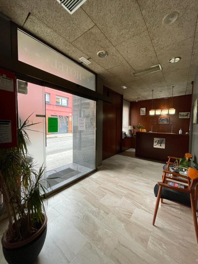 Hotel Sant Celoni Exterior foto